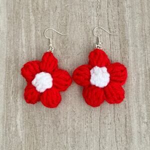 Red & White Game Day Crochet Daisy Earrings – Wisconsin-Inspired Boho Dangles